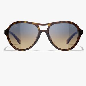 CHANEL Pilot sunglasses